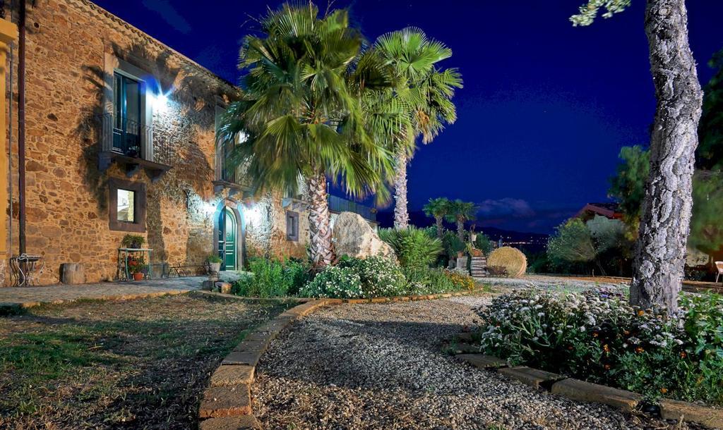Agriturismo Conte Ruggero Villa Centuripe Exterior foto