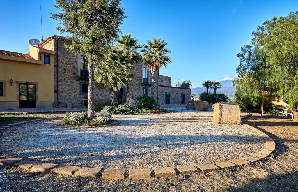 Agriturismo Conte Ruggero Villa Centuripe Exterior foto